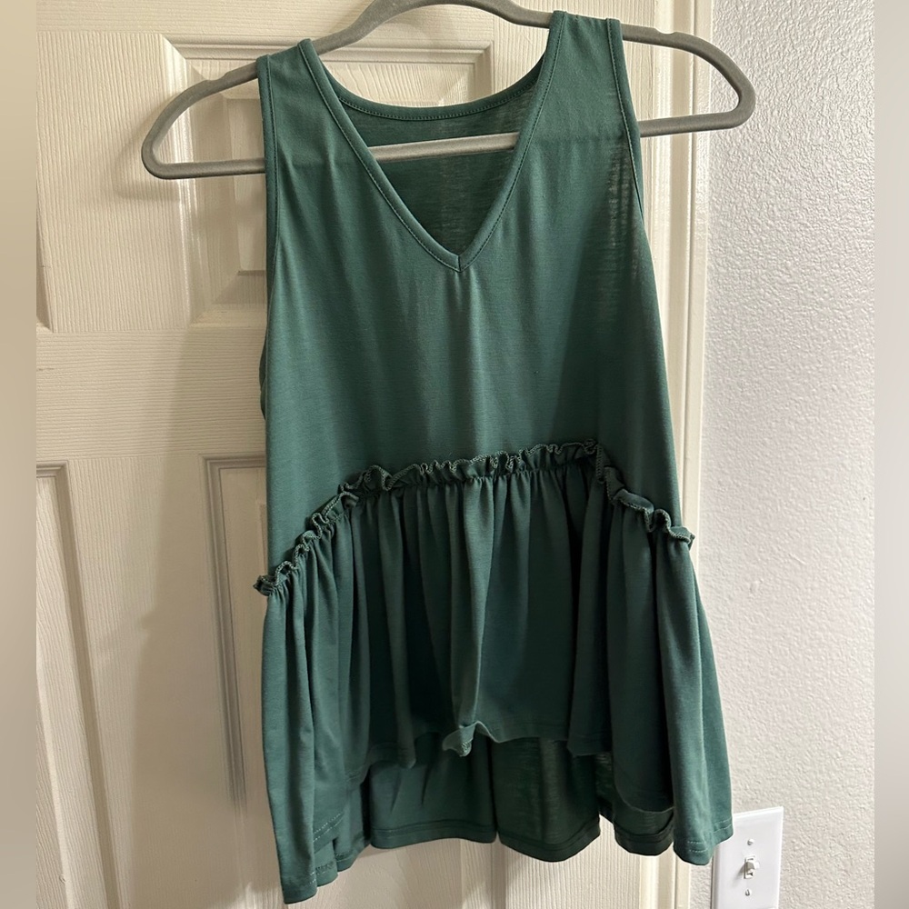 Green peplum tank